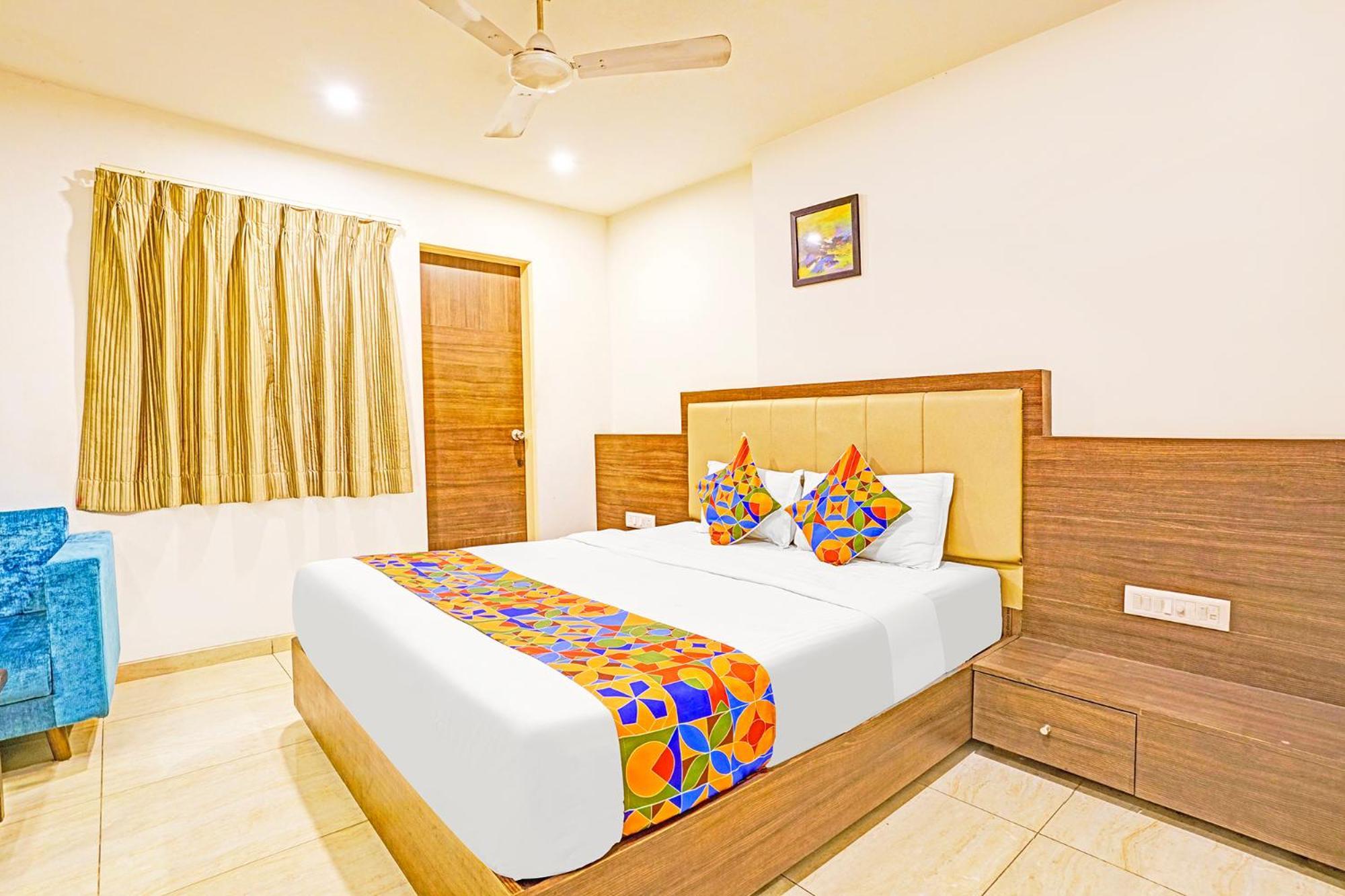Fabhotel Prime Sky Light 巴罗达 外观 照片