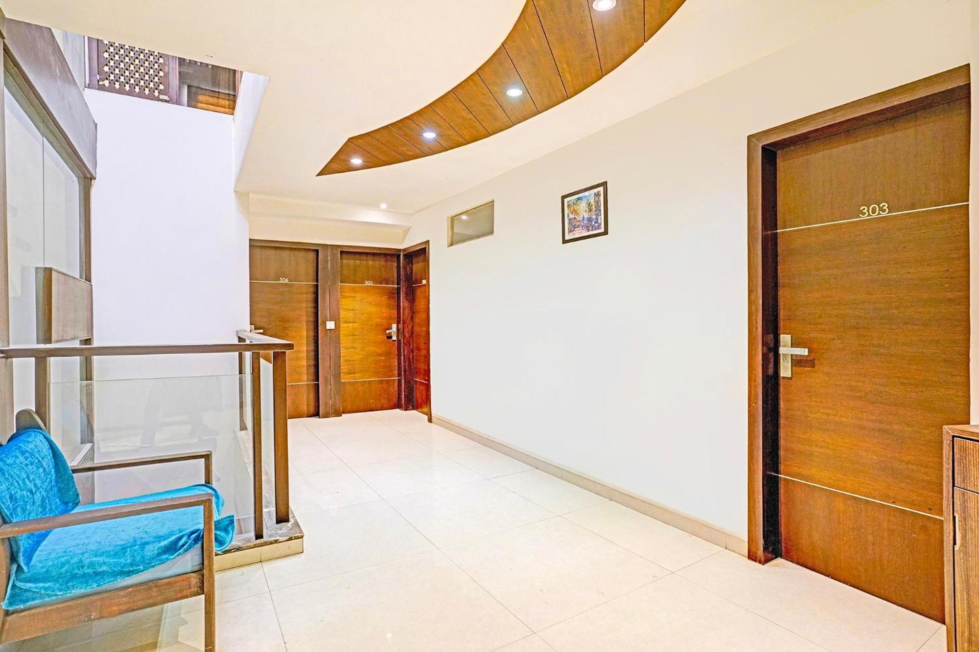 Fabhotel Prime Sky Light 巴罗达 外观 照片