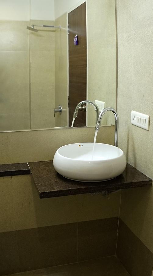 Fabhotel Prime Sky Light 巴罗达 外观 照片
